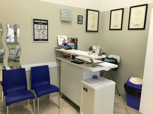 Foto Studio dentistico Dott. Fiaschi- dott.ssa Conti