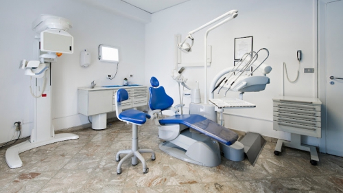 Foto Studio Dentistico Emanuele | Palermo | Dott. Ferdinando Emanuele, Dott. Alessandro Emanuele