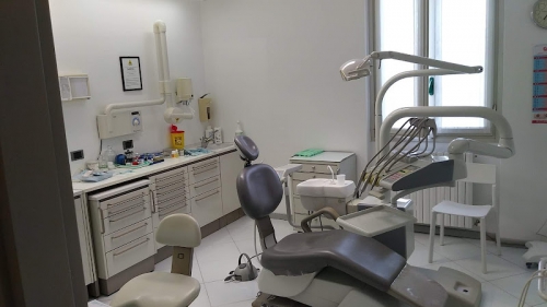 Foto RG DENTAL SRL CACCAVELLO