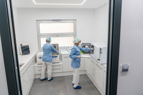 Foto Leone Centro Odontoiatrico - Dr.Mario e Giulia Leone