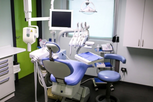Foto Studio Dentistico Dr. Erik e Massimiliano Bessone Foto Studio Dentistico Dr. Erik e Massimiliano Bessone