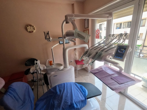 Foto STUDIO DENTISTICO DR. CARACCIOLO
