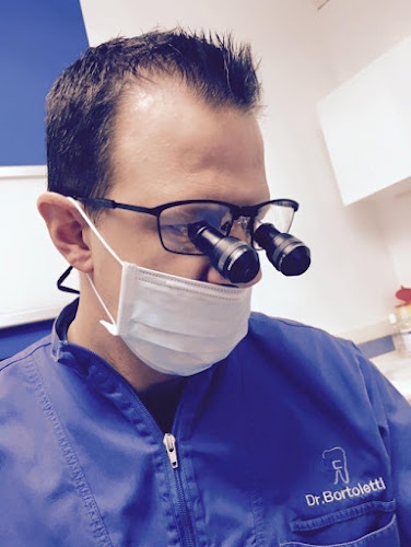 Foto Dott. Alvise Caburlotto Ortodonzia Invisalign Venezia