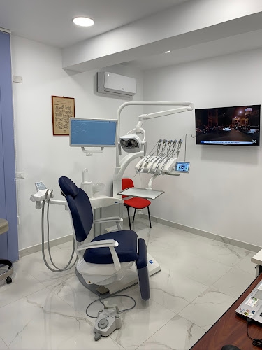 Foto Studio Dentistico Ferrante Dott. M. Ferrante Dott. G. Ferrante