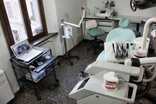Foto Studio Dentistico Spaggiari Dr. Stefano - Medicina Estetica Parma