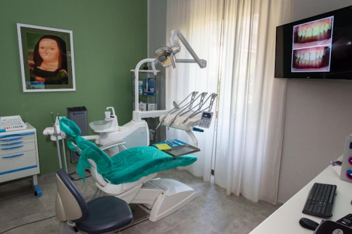 Foto Studio Dentistico Caputo - Studio di Igiene Dentale Vellotti