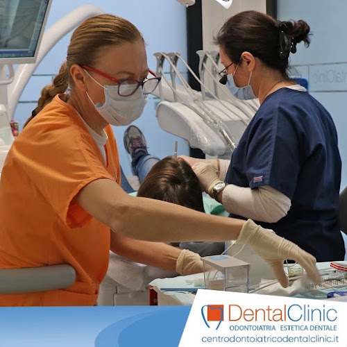 Foto Dentista Dental Clinic - Odontoiatria Estetica Dentale