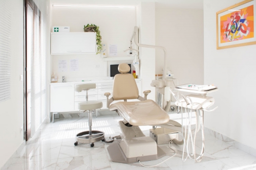 Foto STUDIO ODONTOIATRICO AL.DENT
