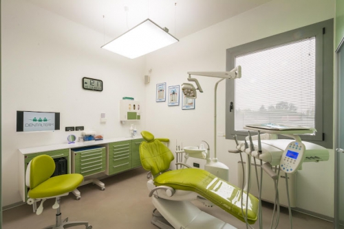 Foto Studio Dentistico Dental Team S.R.L. Di Longhin Diego Via Roma 25 Foto Studio Dentistico Dental Team S.R.L. Di Longhin Diego Via Roma 25