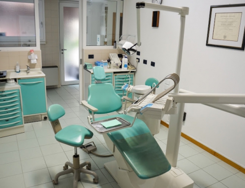 Foto Studio Dentistico Associato Dr. Volpatti Maurizio e Dott.ssa Del Mestre Rossella