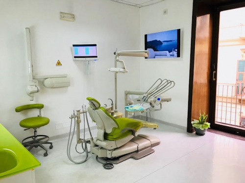 Foto Studio Dentistico Luigi Scognamiglio Foto Studio Dentistico Luigi Scognamiglio