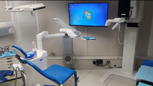Foto Studio Dentistico Del Governatore Dott. Emidio
