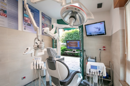 Foto Centro Medico Odontoiatrico Verolengo Srl Dott Diego Bonaudo - Dentista Torino
