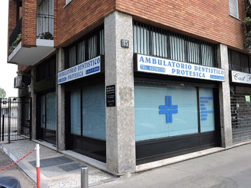 Foto Studio Dentistico Protesica | Milano Quartiere Adriano Foto Studio Dentistico Protesica | Milano Quartiere Adriano