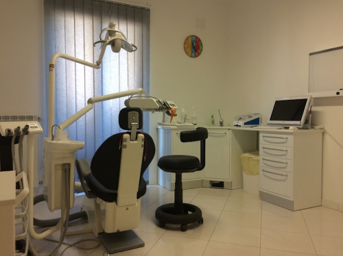 Foto Studio Dentistico Dott. Barbieri Foto Studio Dentistico Dott. Barbieri