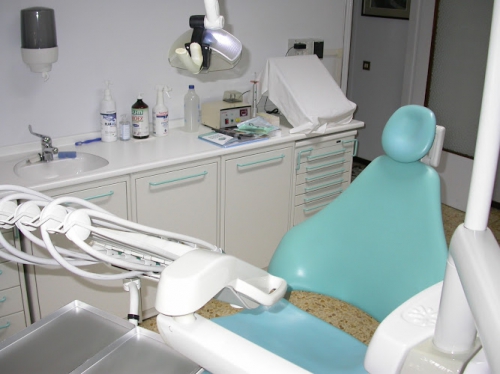 Foto Studio Medico Odontoiatrico Dr.Gualtiero E Dr. Stefano Sacchetti