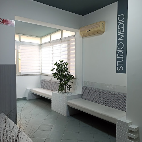 Foto STUDIO DENTISTICO DOTT. ALESSANDRO MEDICI