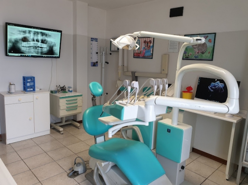 Foto Studio Dentistico dr. Fallucchi Antonio