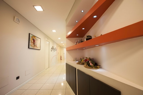 Foto Alfamed S.r.L. - Studio Dentistico e Struttura Sanitaria