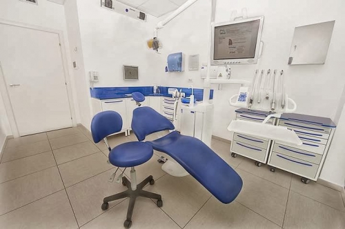 Foto Active Medical Center - Studio dentistico - Dir. Sanitario Dott. Pietro Agrestini