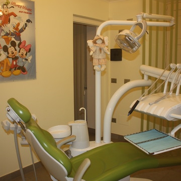 Foto Studio Medico specialistico di Chirurgia Orale e Odontostomatologia Dott. Giovanni Scalisi