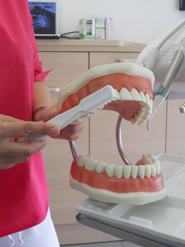 Foto Dental-Clinic Dr.ssa Manini Alice F.