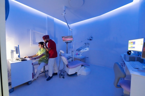 Foto Dentista Roma | Studio odontoiatrico EUR | MTO Smile Care