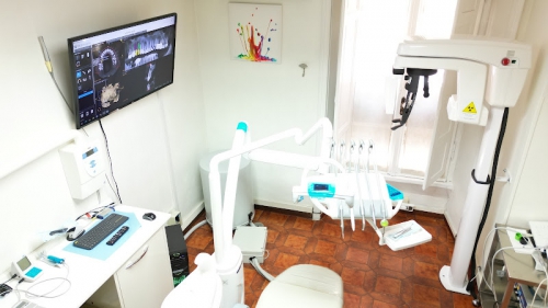 Foto Studio Dentistico Manzoni | Dr. Mirko Novelli | Dentista a Roma | Dentista San Giovanni Foto Studio Dentistico Manzoni | Dr. Mirko Novelli | Dentista a Roma | Dentista San Giovanni