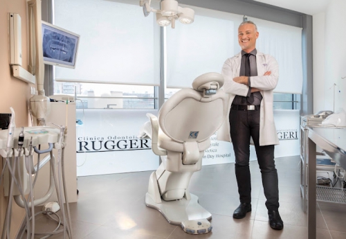Foto CLINICHE ODONTOIATRICHE RUGGERI Dott.Davide Ruggeri