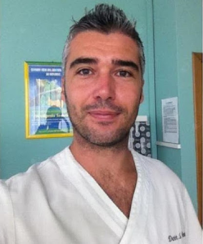 Foto Studio Dentistico Dott. Stefano Amati - Dentista Pelago Foto Studio Dentistico Dott. Stefano Amati - Dentista Pelago