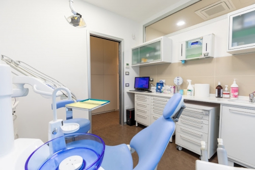 Foto Studio Dentistico Dr.Carlo Silvestri Foto Studio Dentistico Dr.Carlo Silvestri