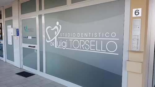 Foto Dott. Luigi Torsello - Studio Medico Dentistico