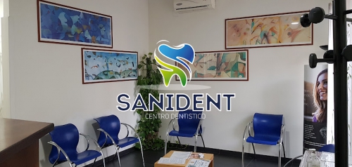 Foto Centro Medico Dentistico Sanident Sas di De Chiara Pasquale & C.