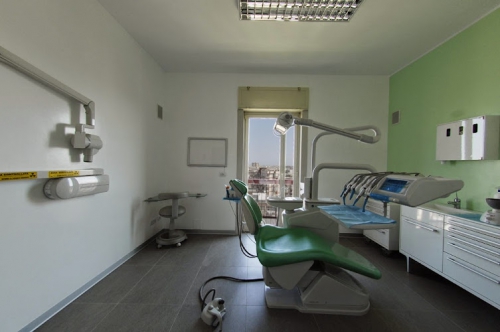Foto Studio Odontoiatrico Dott. Sannicandro Sergio - Implantologia - Ortodonzia - Sbiancamento - Bari