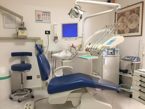 Foto Studio Dentistico Dott. Davide Sabbatini Foto Studio Dentistico Dott. Davide Sabbatini