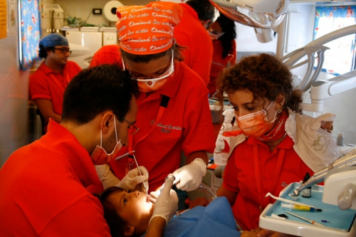Foto Studio Dentistico dr Pierluigi CASTELLANI Foto Studio Dentistico dr Pierluigi CASTELLANI