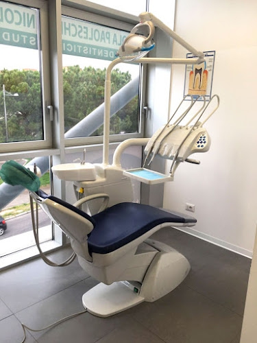 Foto Studi Dentistici Dr. Nicola Paoleschi a Scandicci
