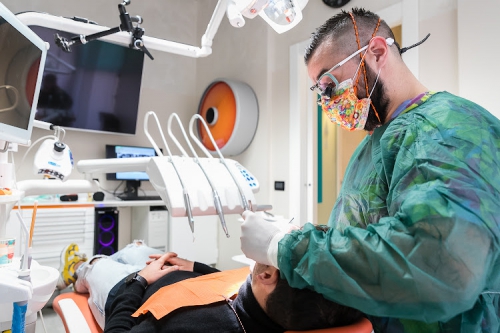 Foto Dr.Simone Villa Igienista Dentale Foto Dr.Simone Villa Igienista Dentale
