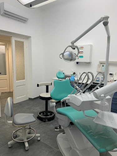 Foto Studio Dentistico Dr. Riccardo Bella