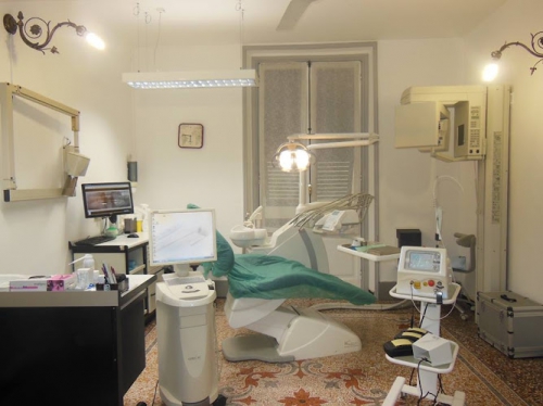 Foto Studio Odontoiatrico Alignani Genova