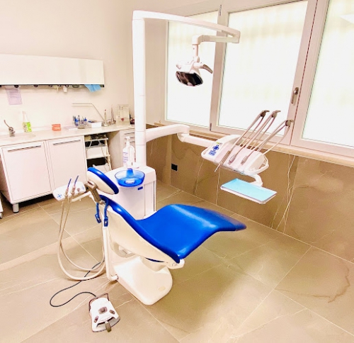 Foto Studio Dentistico Dott. Matteo Pasquinelli - Odontoiatra