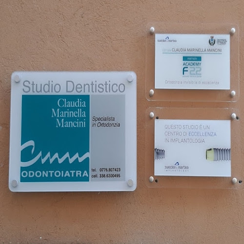 Foto Studio Dentistico Mancini Claudia Marinella - Specialista in Ortodonzia