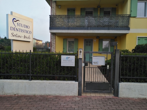 Foto Studio Dentistico Dott.G.Sortino e Dott.ssa M.Maoli