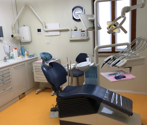 Foto Studio Dentistico Associato Dott.sse Cavedon