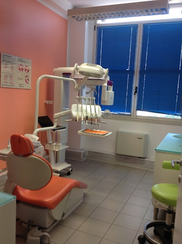 Foto Dental Solution : ambulatorio aperto sabato su appuntamento