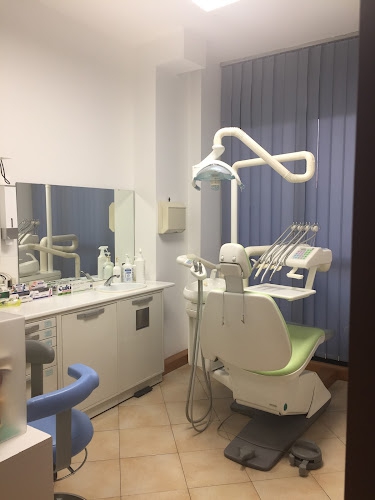 Foto Dott.ssa Natalini Sandra Specialista in Odontostomatologia