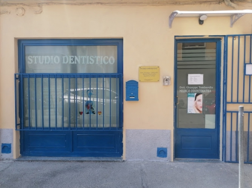 Foto Studio dentistico Dott. Giuseppe Tumbarello Medico Odontoiatra e Igienista Dentale iscr. Ordine Medici Odontoiatri n. 352 VC