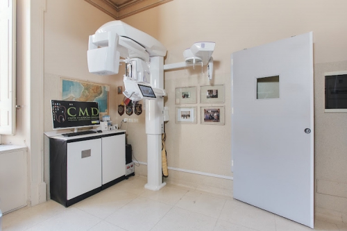 Foto Centri di Medicina Dentale Sede di Reggio di Calabria - Dr. Carlo, Antonino ed Alessandro Nicolo'