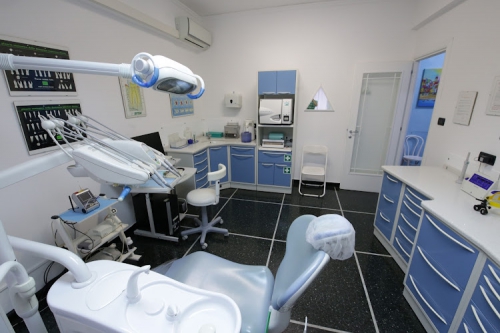 Foto Dott. Zangrillo Alfonso - Studio Dentistico
