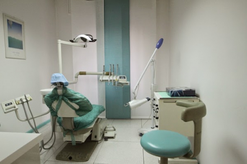 Foto Dott. Luciano Guarneri Medico Chirurgo Specialista in Odontostomatologia e Protesi